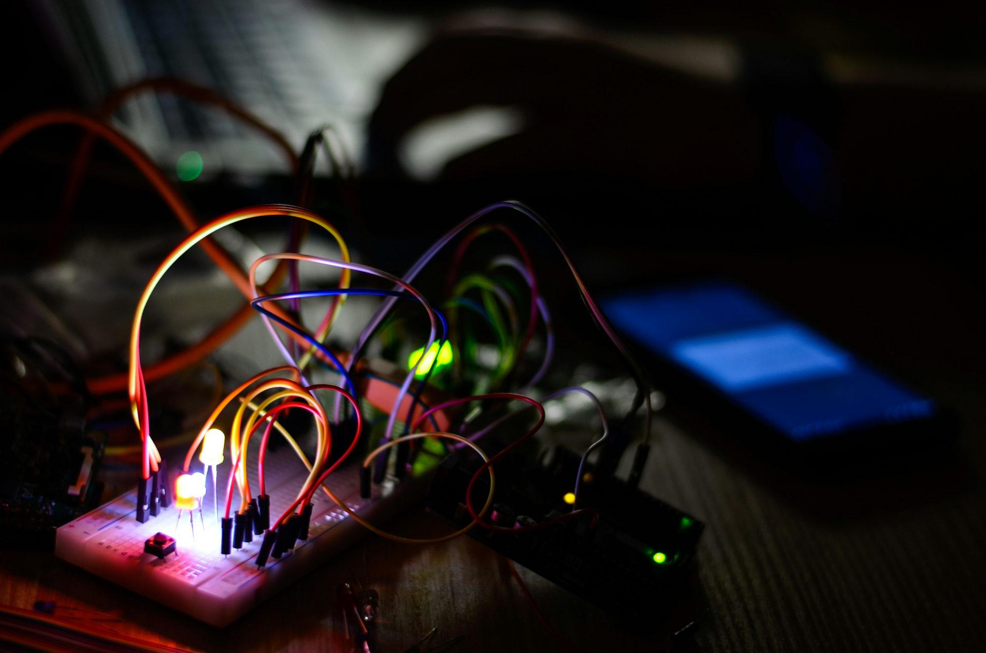 mehrfarbiges elektronisches Teil